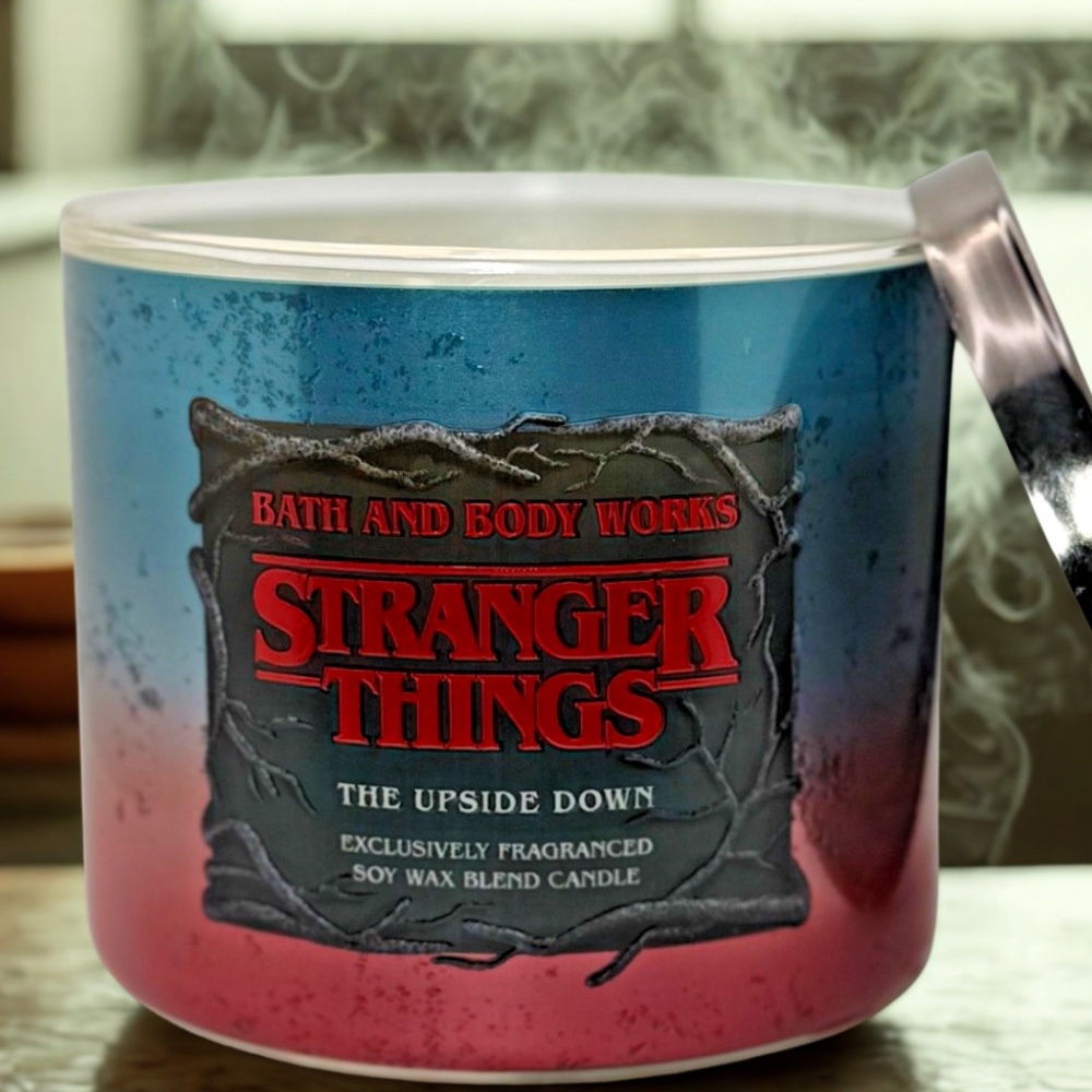 Stranger Things 3-Wick Candle Bath & Body Works The Upside Down Limited Edition